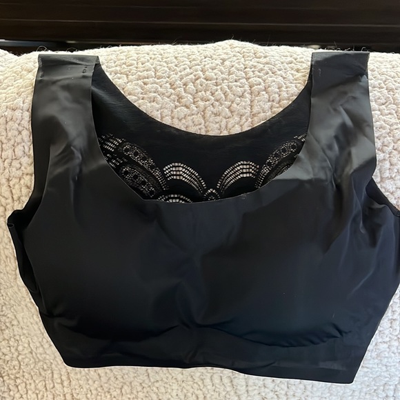 NWT Wireless Butterfly Back Seamless Wide Strap Breathable Yoga Sleep Bra - Picture 4 of 5